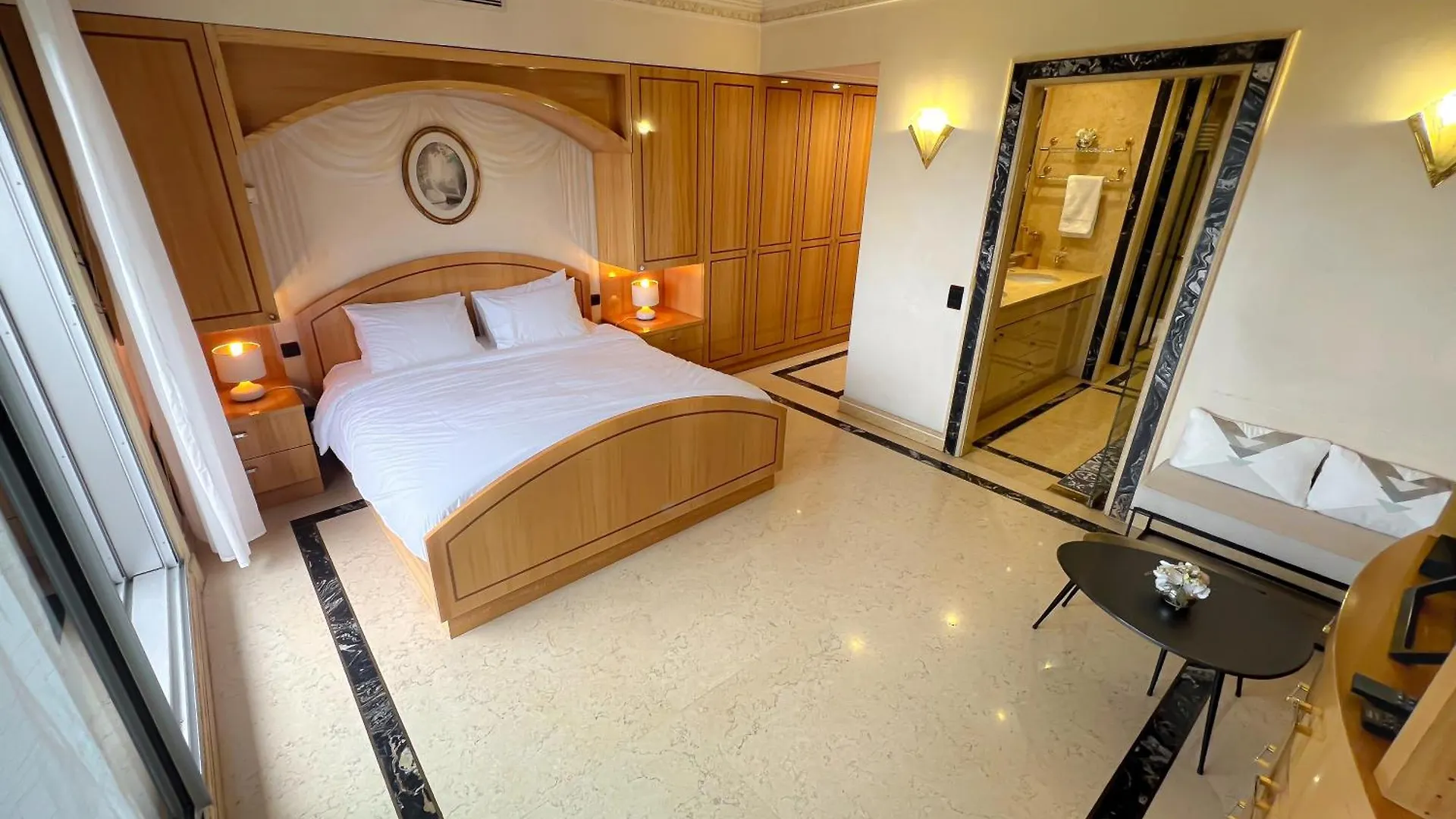 Les Amoureux De La Tour Eiffel Paris Guest house